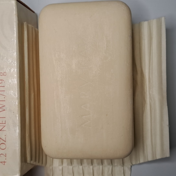 Mary Kay purifying  soap bar - Picture 2 of 2